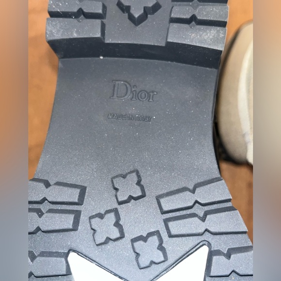 Dior Women's Black and Cream Winter Boots - Picture 14 of 15